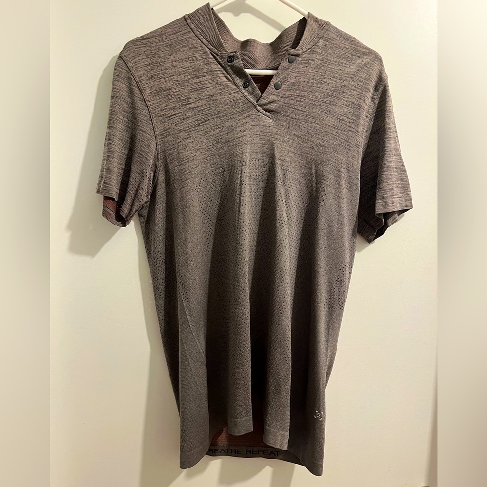 Men’s Lululemon Polo Shirt (Size S)